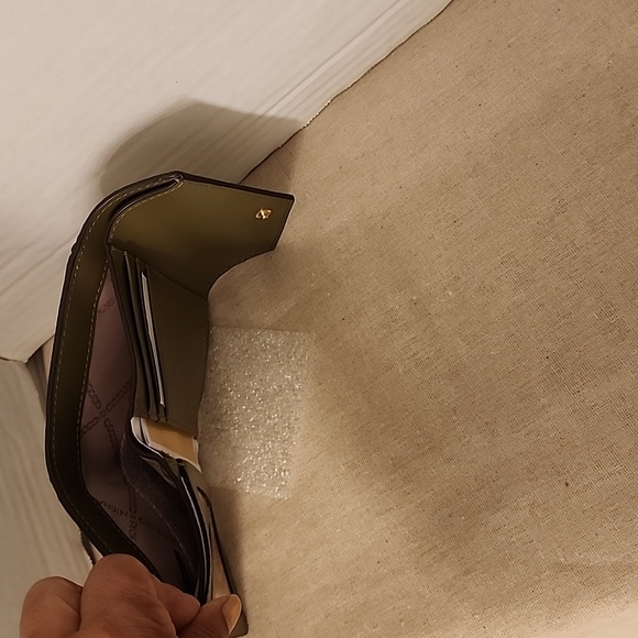 MICHAEL KORS Jet set charm medium envelope trifold bill fold wallet - Picture 6 of 6